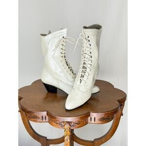 Victorian Style Lace Up Pearlized Ivory Women's 9 Boots #0136C Mexico